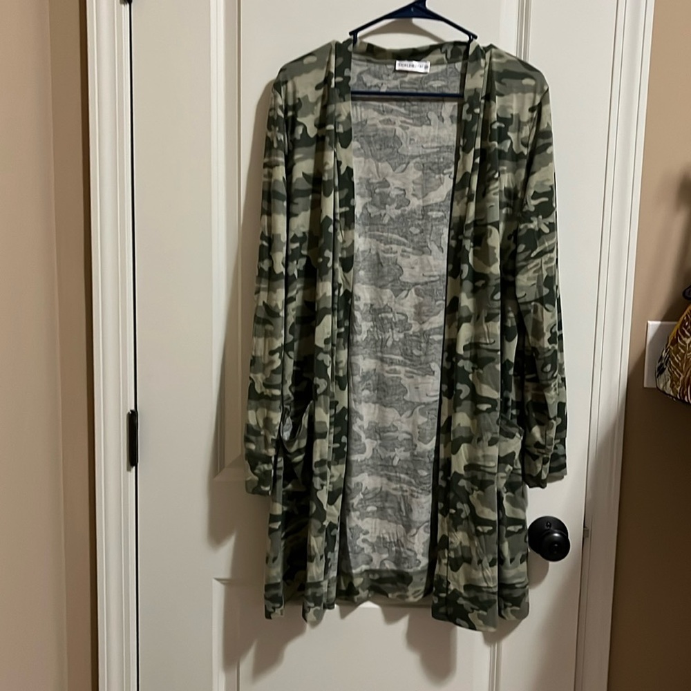 Cute Camo long sleeve Cardigan